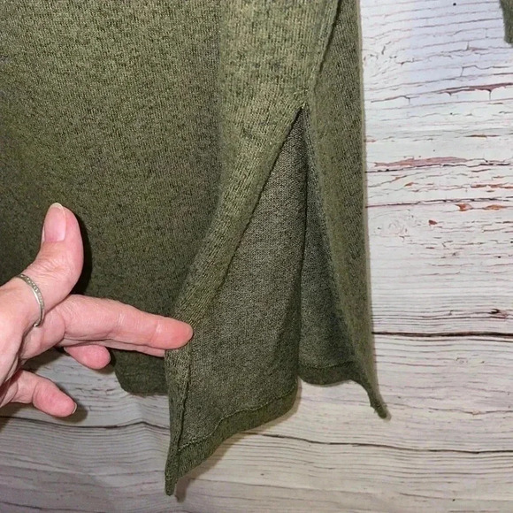 Old Navy Tunic - Picture 3 of 3